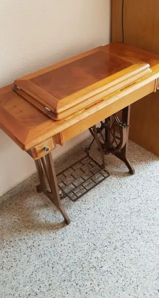 MAQUINA COSER ALFA ANTIGUA