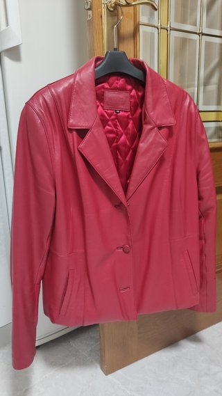 Chaqueta roja piel