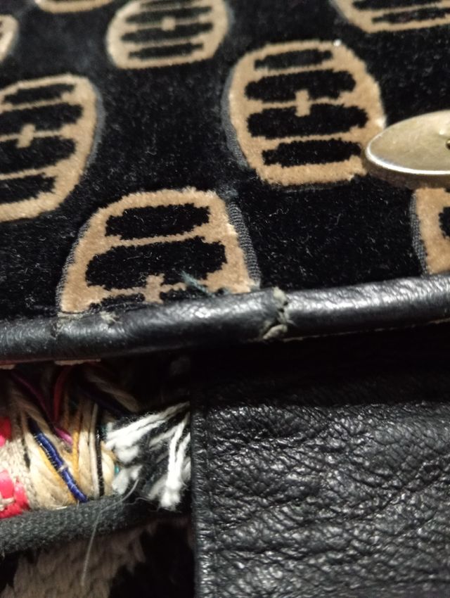 Bolso terciopelo negro y marron