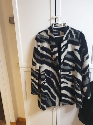 CHAQUETON MUJER STRADIVARIUS **EN EFECTIVO