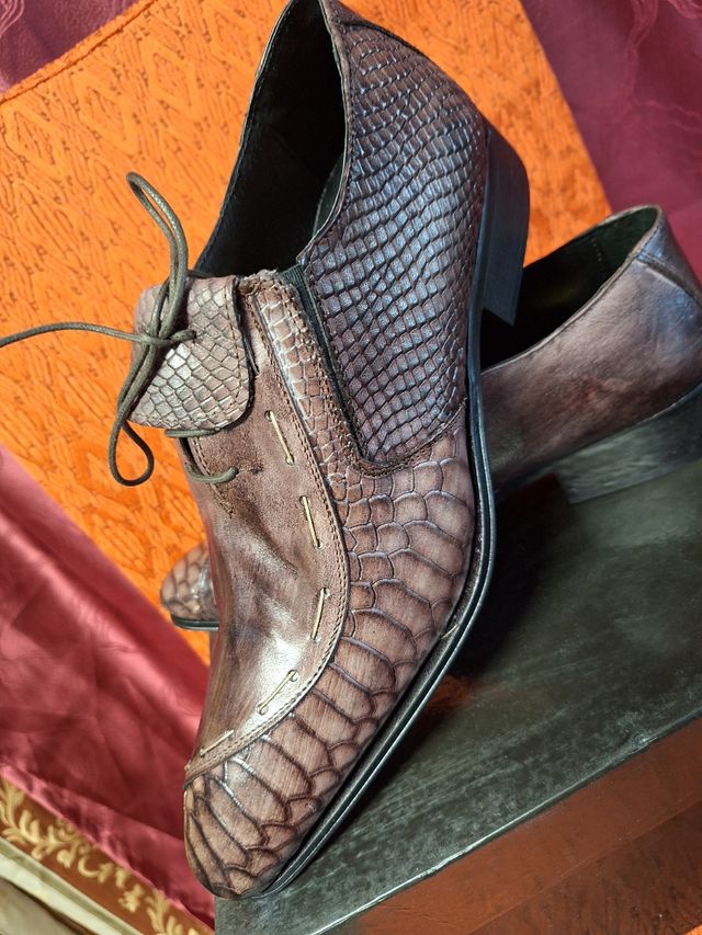 Scarpe stringate nuove