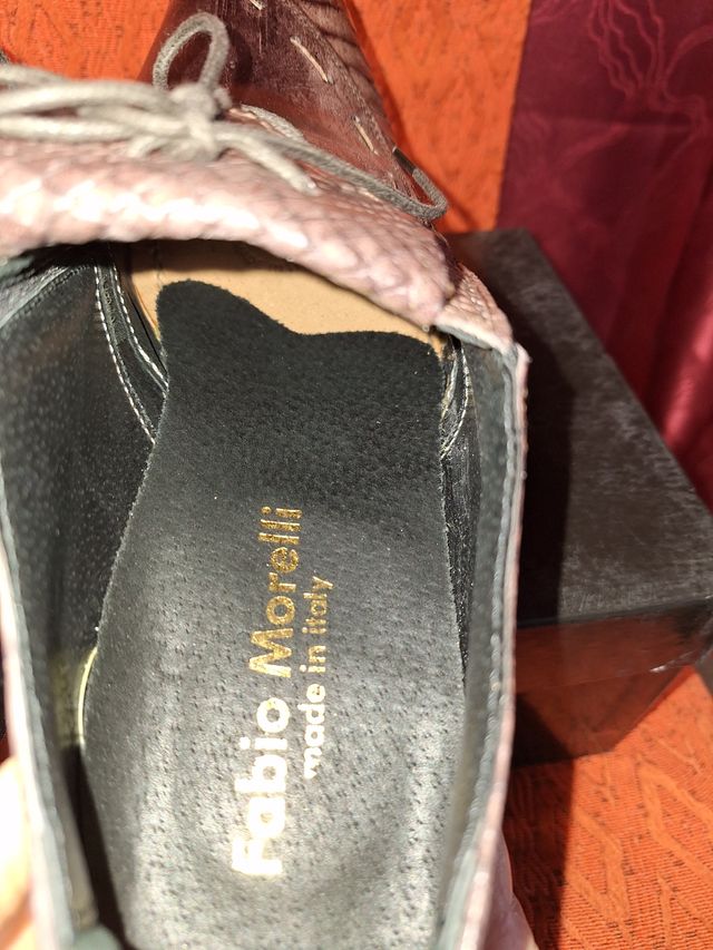 Scarpe stringate nuove