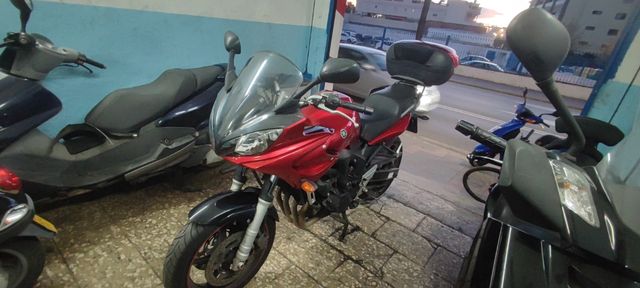 Yamaha Fazer 600 pocos kilometros