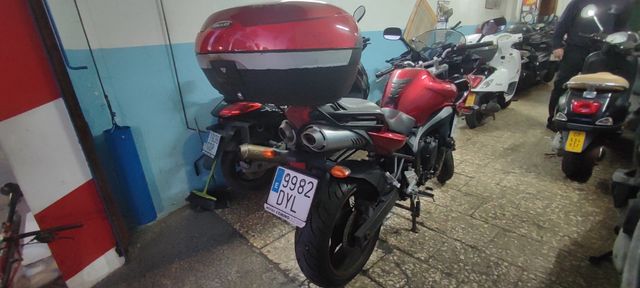 Yamaha Fazer 600 pocos kilometros