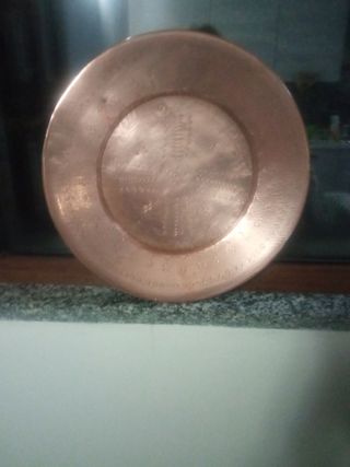 Piatto di rame vintage