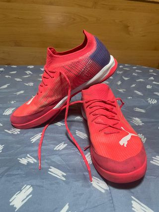 Zapatillas futbol sala talla 45 de segunda mano por 20 EUR en Madrid en  WALLAPOP
