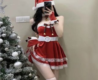 Cosplay Navideño con cinturón