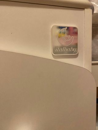 Cómoda con bañera bebé