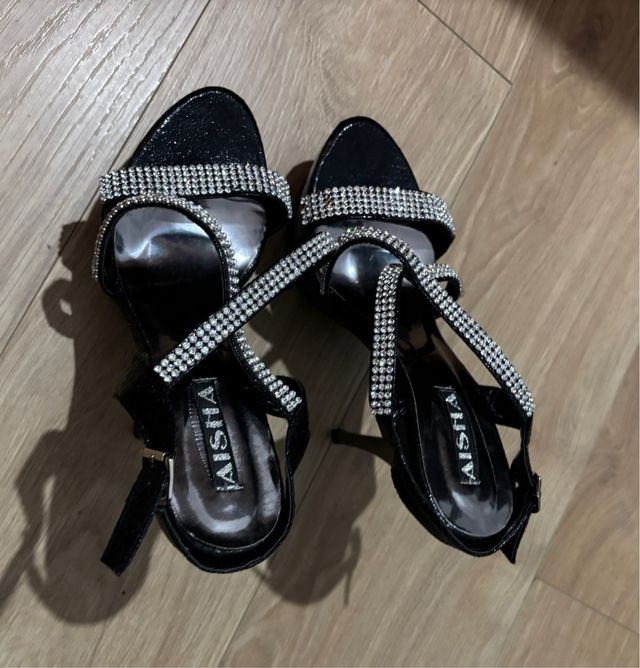 Sandalia Aisha de fiesta negra con brillos