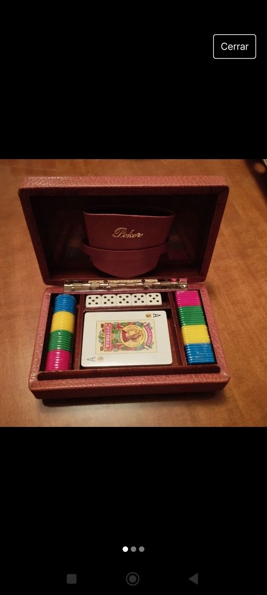 Estuche póker completo en piel.