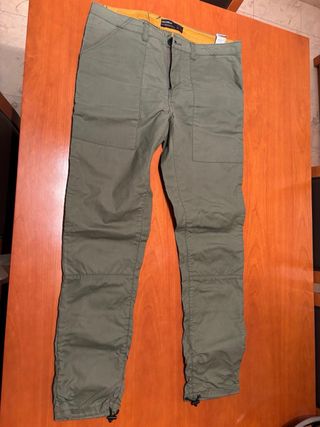 Pantalones pull Bear 42