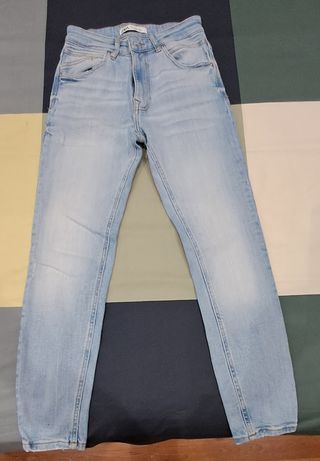 Vaqueros pitillo hombre