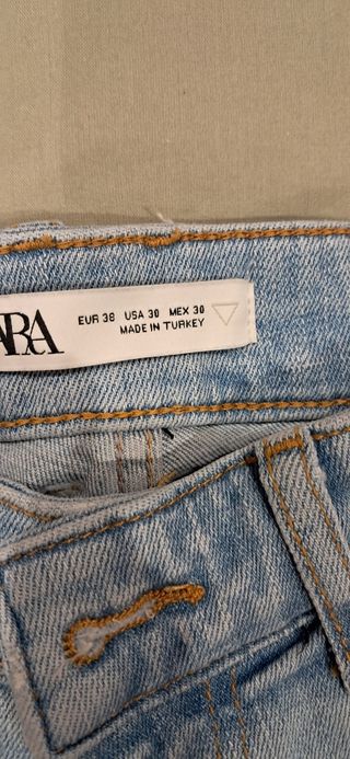 Vaqueros pitillo hombre