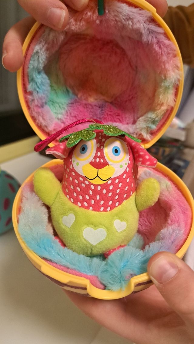 Peluches Softies de famosa.