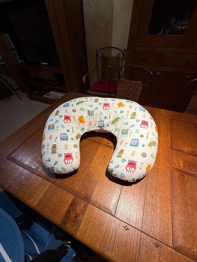 Almohada de lactancia Mothercare