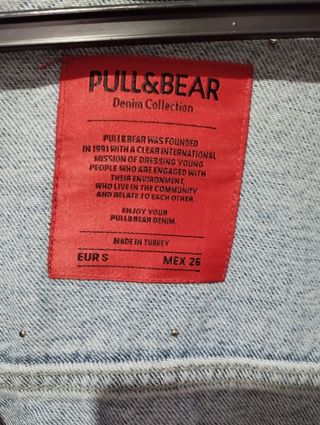 Chaqueta vaquera con perlitas Pull&Bear