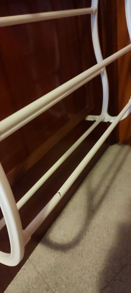 Zapatero para puerta.