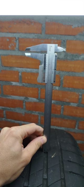 Neumáticos 225 45 18