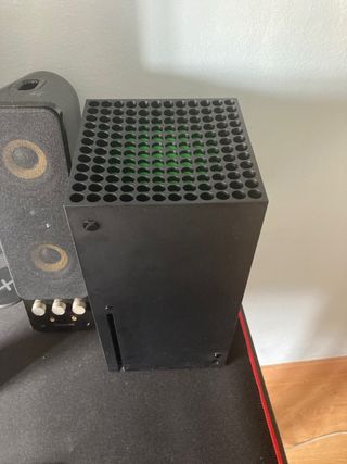 Xbox Series X + Cargador Gratis
