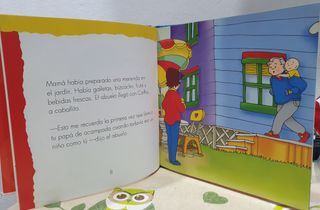 Caillou se va de acampada (Mis cuentos de Caillou) (Spanish Edition)