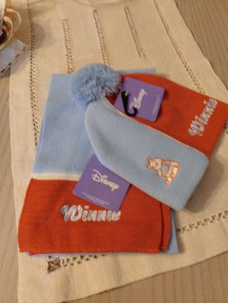 Completo berretto e sciarpa Disney