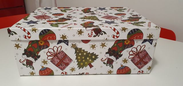 Addobbi Natale vari + scatola in cartone