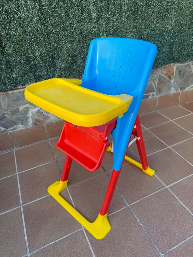 Trona bebê dobrável