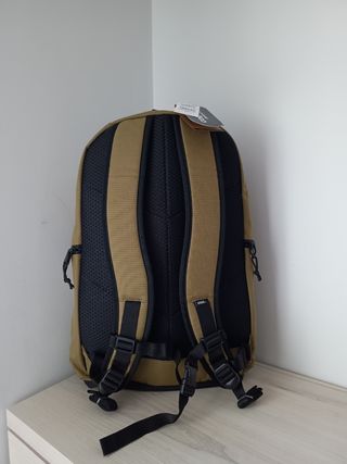 Mochila vans nueva, no negocio precio
