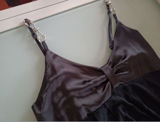 Abito nero in viscosa con dettaglio gioiello tg.S