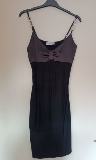 Abito nero in viscosa con dettaglio gioiello tg.S