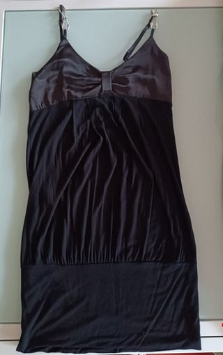 Abito nero in viscosa con dettaglio gioiello tg.S