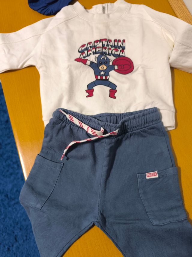Chándal Marvel bebe