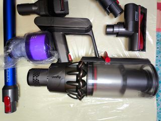 Dyson Aspiradora V11 Completa