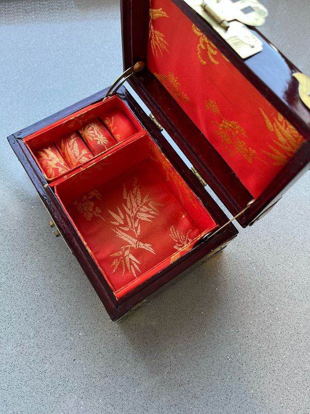 Scatola di gioielli vintage