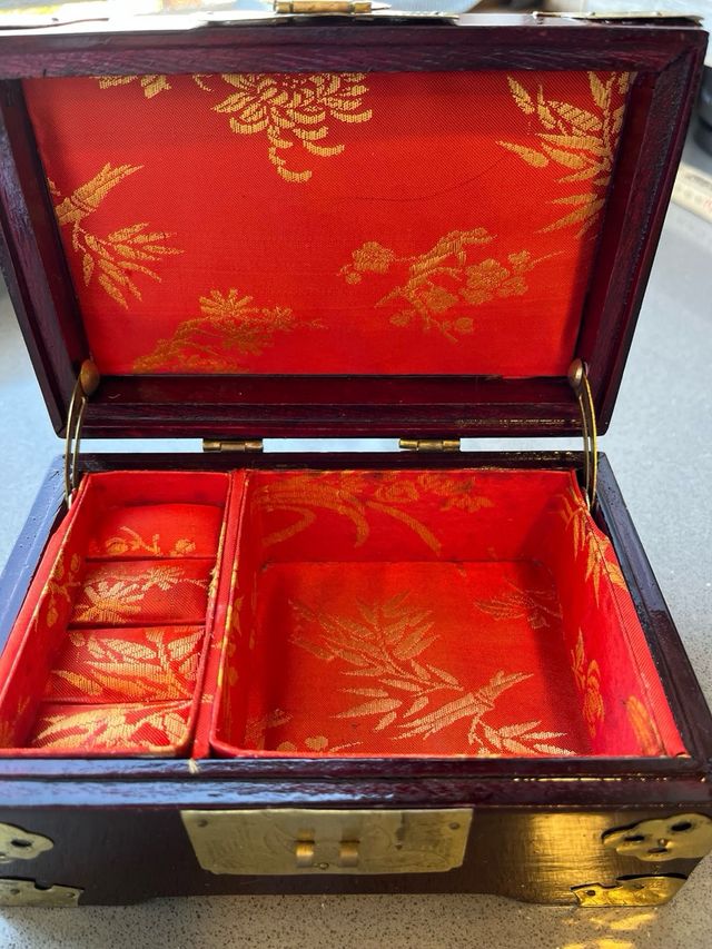 Scatola di gioielli vintage