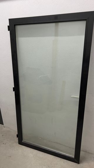 Puerta Aluminio Blanco/ Verde (RAL7021)
