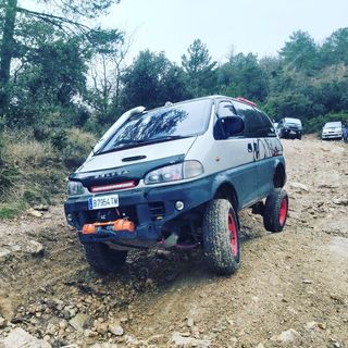 Mitsubishi Space Gear 1998