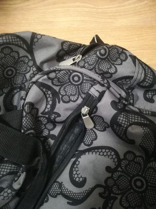 Bolsa de deporte con dibujos de blonda 