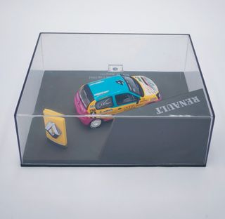 RENAULT SPORT CLIO CUP 2002 1/43 UNIVERSAL HOBBIES