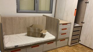 Habitacion infantil con armario convertible