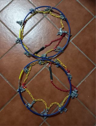 Cadenas para nieve coche clasico. sin usar