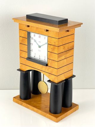 Orologio postmoderno Michael Graves Alessi 1988