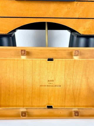 Orologio postmoderno Michael Graves Alessi 1988