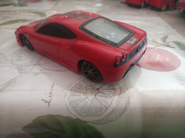 Modello di Ferrari "BBU14" - Scala 1/43, batterie