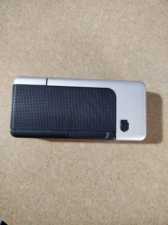 Vecchia macchina fotografica Agfa felice