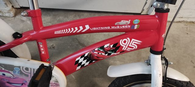 Bicicleta de cars niño