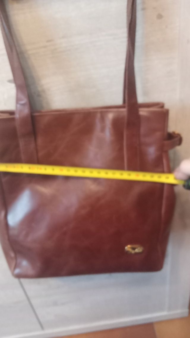 Bolso polipiel en perfecto estado, pequeño. Ganga