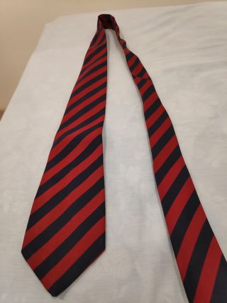 CORBATA A RAYAS PARA HOMBRE