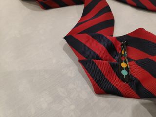 CORBATA A RAYAS PARA HOMBRE