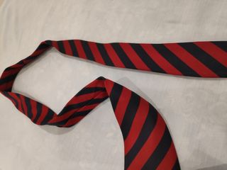 CORBATA A RAYAS PARA HOMBRE
